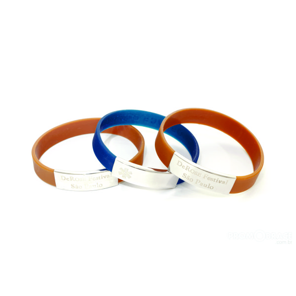 Pulseira de silicone com acabamento em metal Pulseira de silicone com acabamento em metal