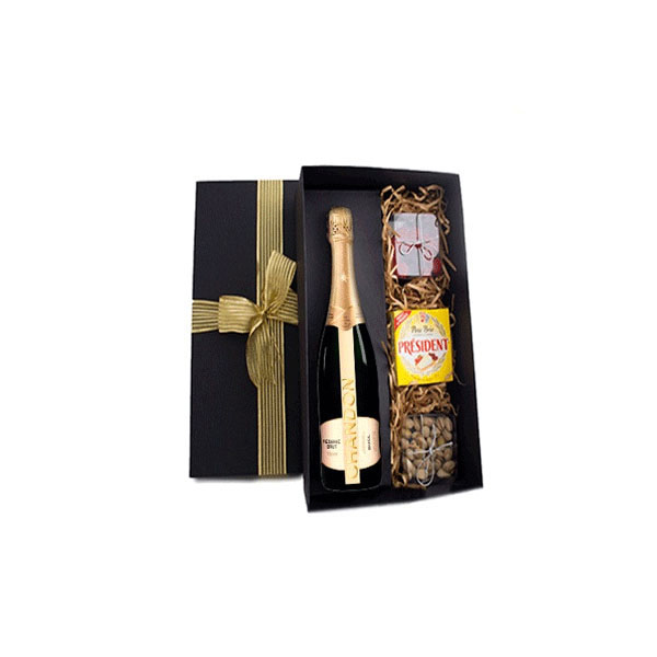 Kit Cachaça com Aperitivos Personalizado Kit Cachaça com Aperitivos Personalizado
