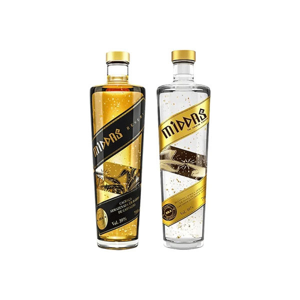 Cachaça Personalizada com Flocos de Ouro Cachaça Personalizada com Flocos de Ouro